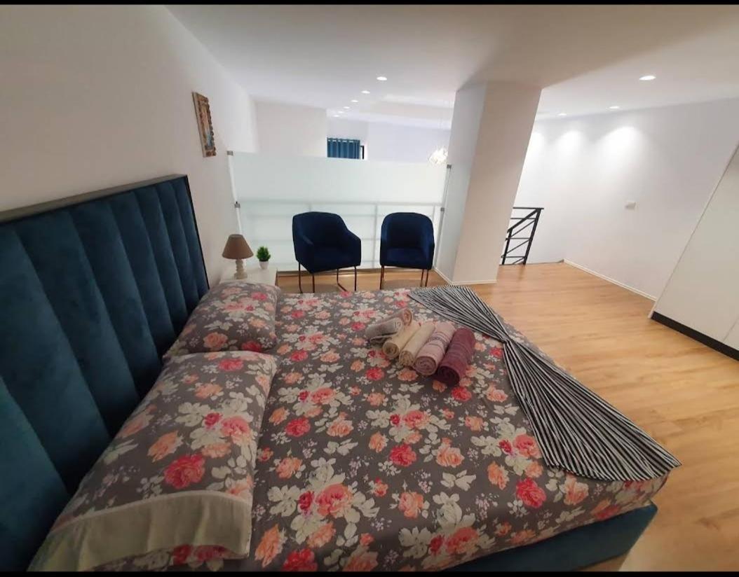 Apartament Me Qera Dublex Lungomare Avlonya Dış mekan fotoğraf