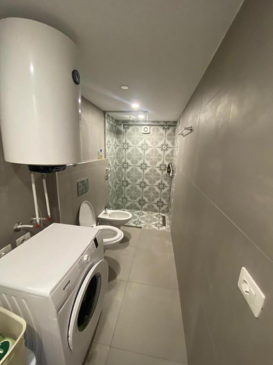 Apartament Me Qera Dublex Lungomare Avlonya Dış mekan fotoğraf
